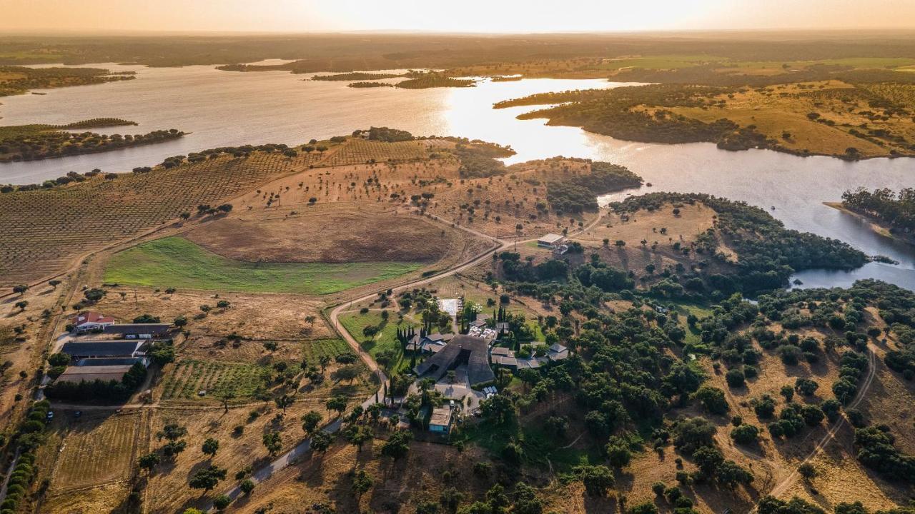 Herdade Da Cortesia Hotel Avis Esterno foto