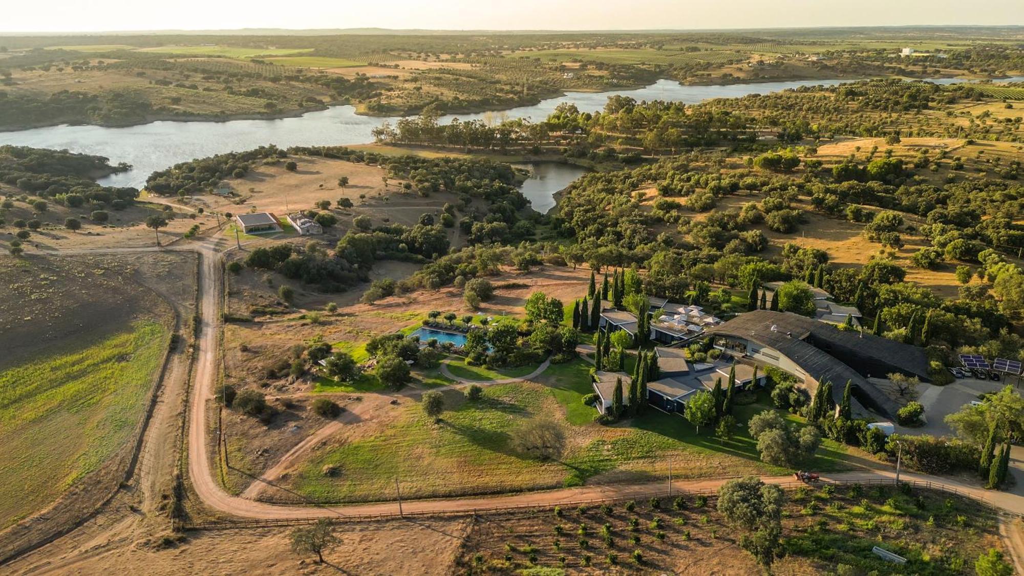 Herdade Da Cortesia Hotel Avis Esterno foto